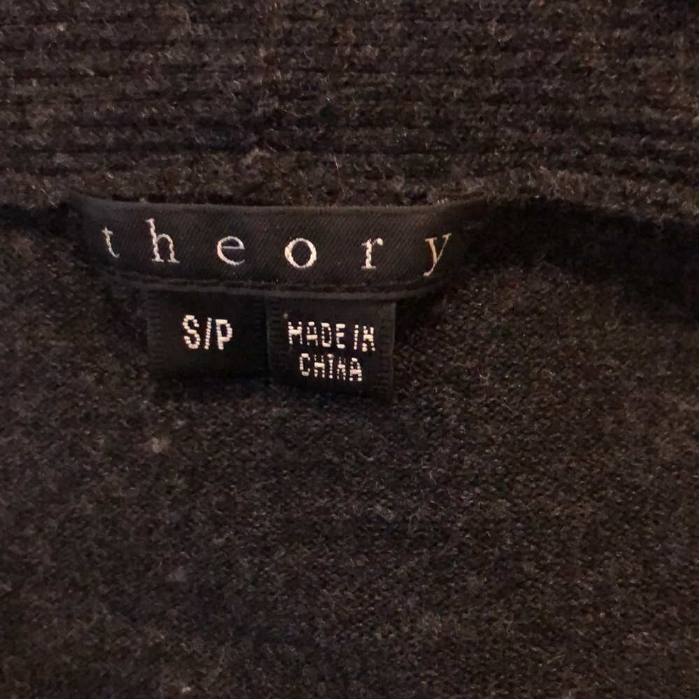 Cardigan - Picture 8 of 9